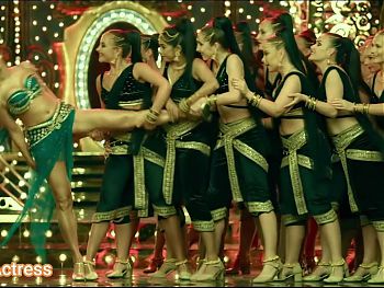 Jacqueline Fernandez Hot Moves Edited With Erotic Sound